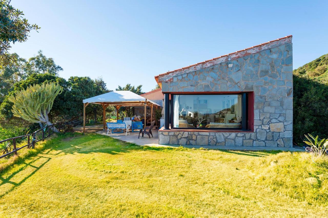 B&B Bithia Chia Exterior photo